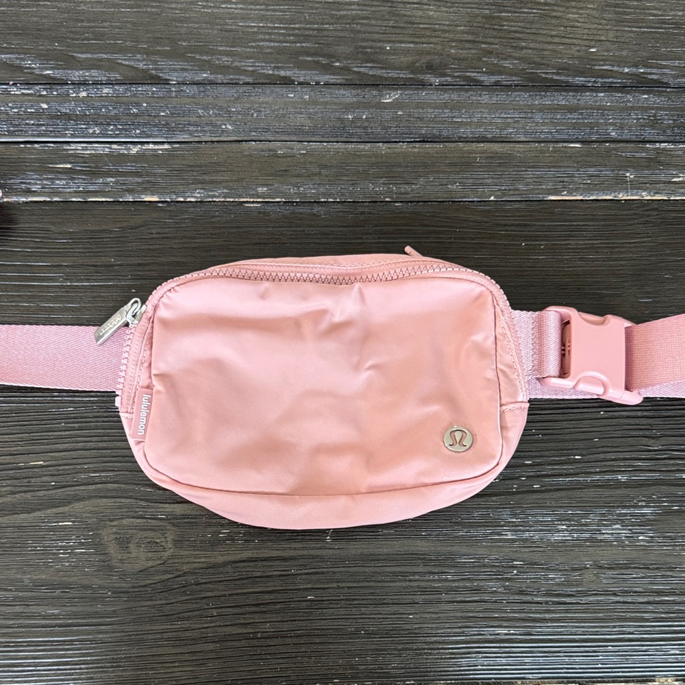 lululemon athletica pink pastel Crossbody Bag